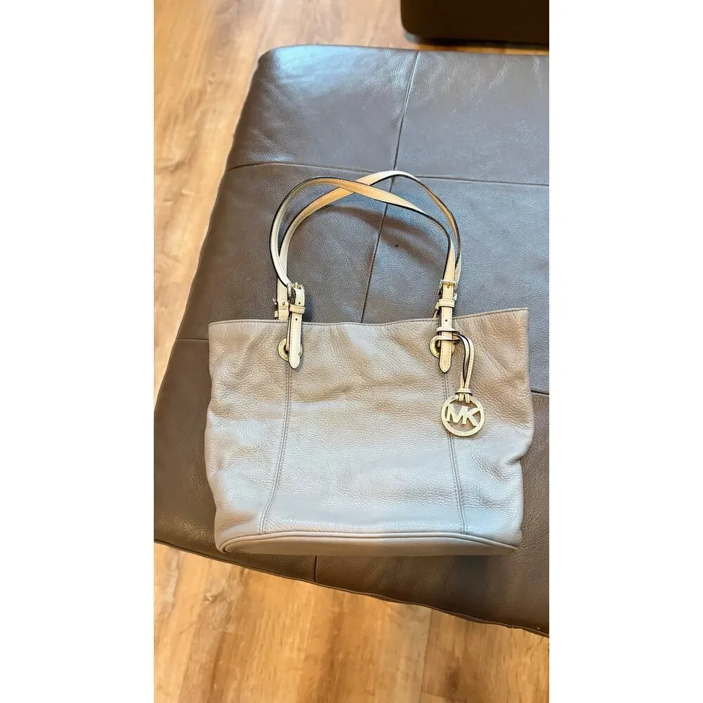 Michael Kors Jet Set Cream Pebbled Leather Tote Bag Gold Hardware - Picture 8 of 8